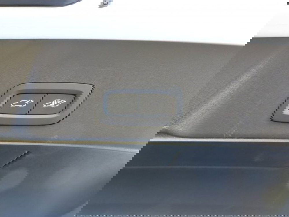 Volvo XC40 usata a Firenze (7)