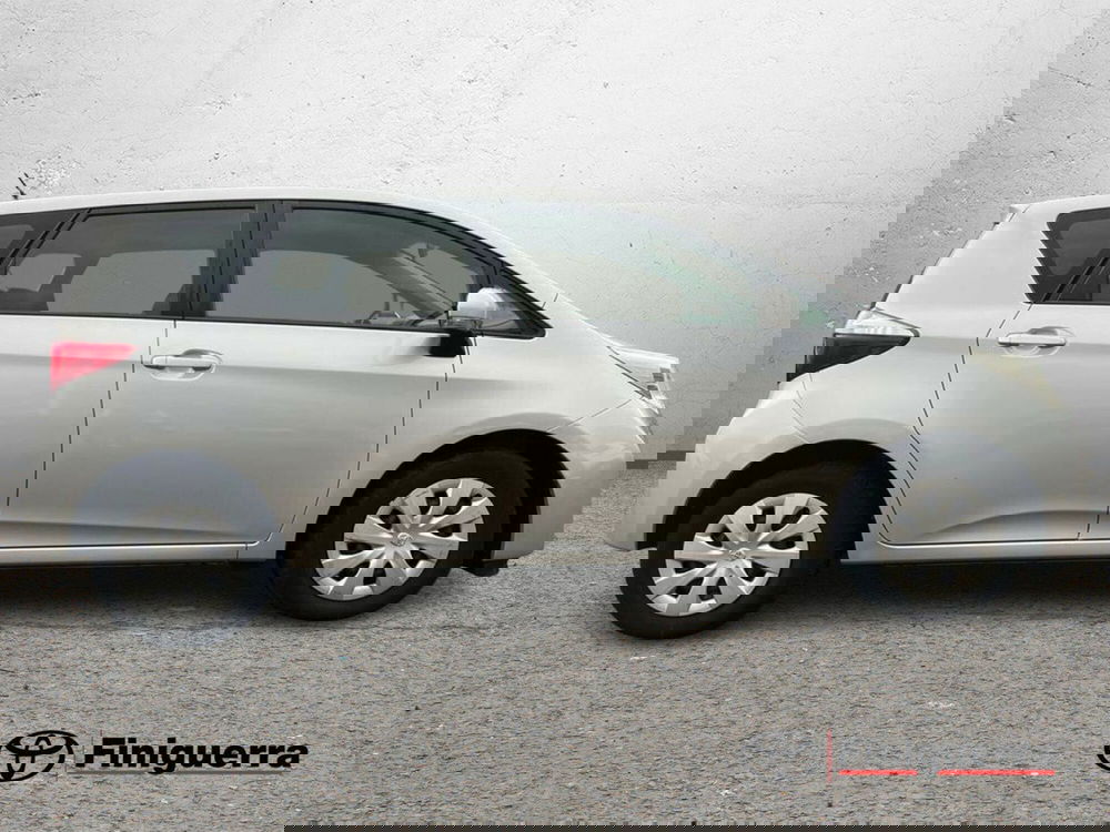 Toyota Verso-S usata a Sondrio (5)