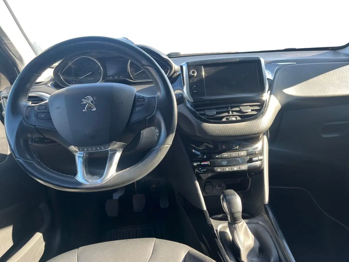 Peugeot 2008 usata a Modena (10)