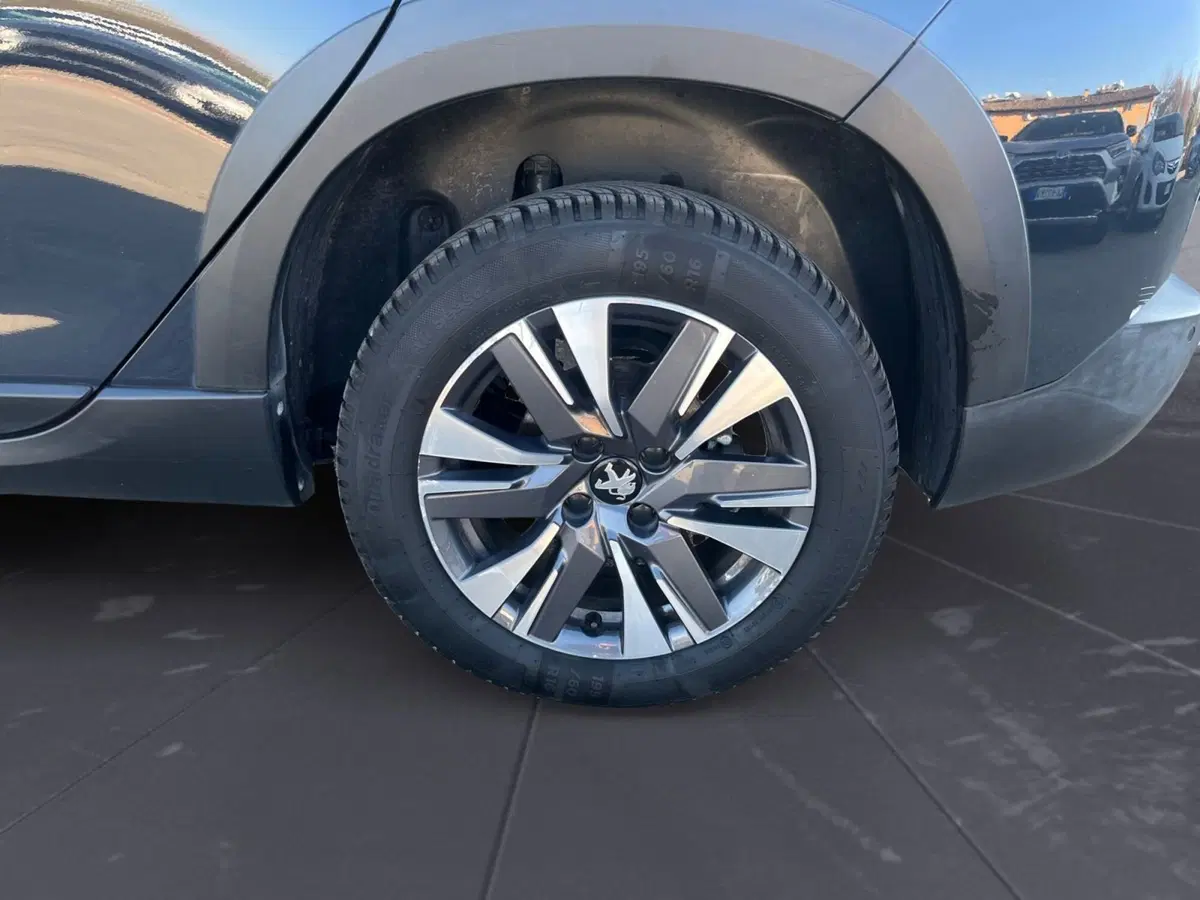 Peugeot 2008 usata a Modena (14)