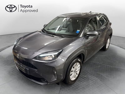 Toyota Yaris Cross 1.5 Hybrid 5p. E-CVT Active del 2021 usata a Como