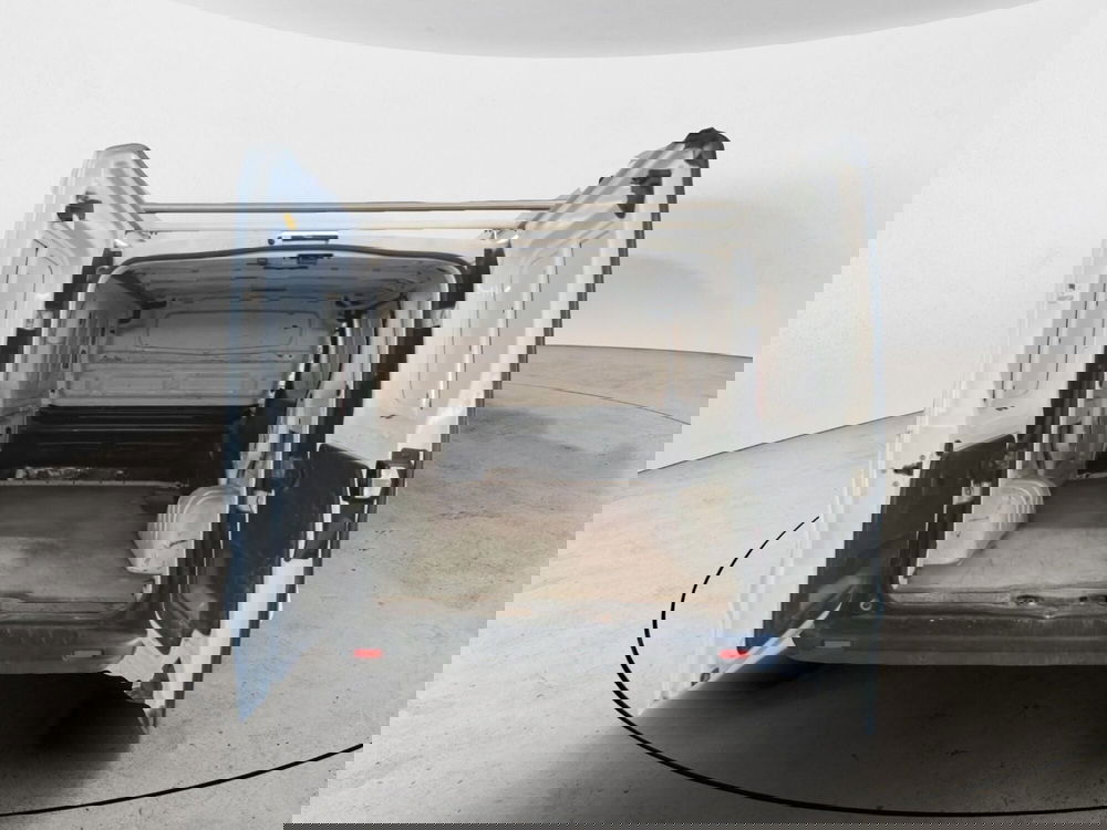 Renault Trafic Furgone usata a Salerno (8)