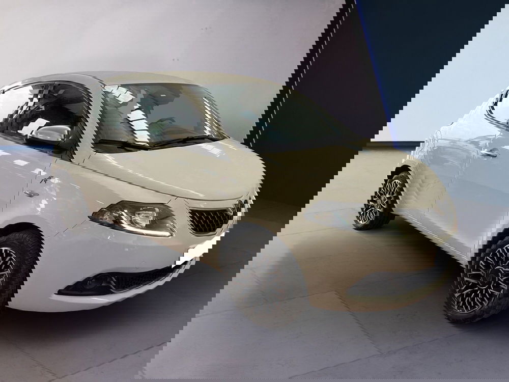 Lancia Ypsilon usata a Torino (3)