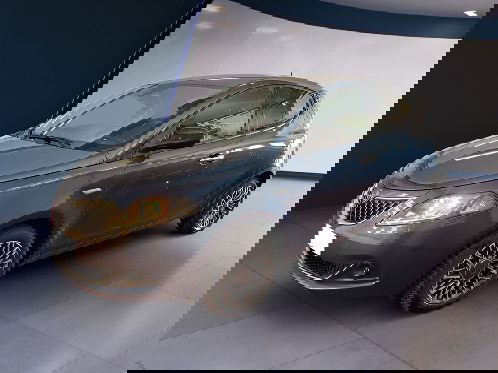 Lancia Ypsilon usata a Torino (2)