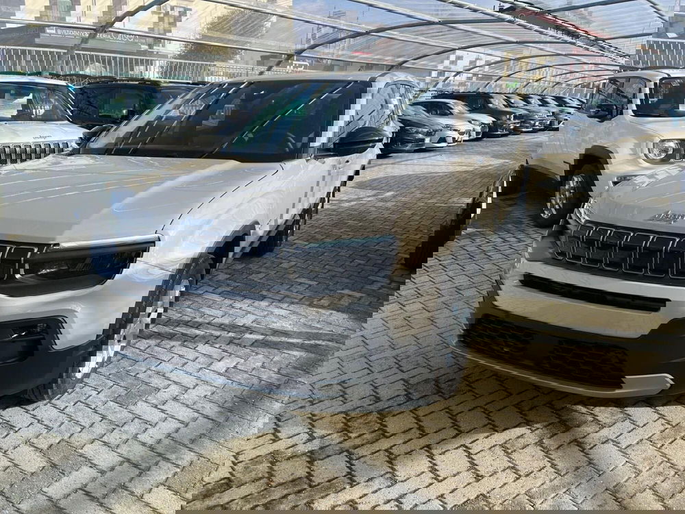 Jeep Avenger nuova a Milano