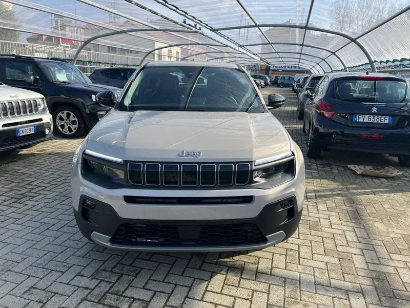 Jeep Avenger nuova a Milano (2)