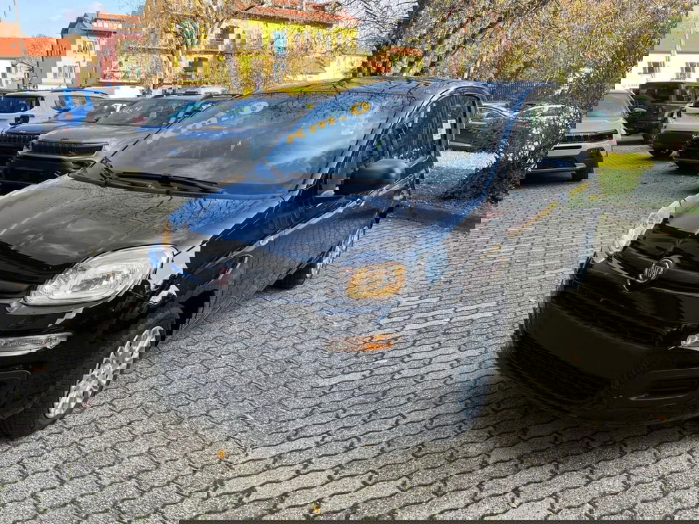 Fiat Panda Cross nuova a Milano