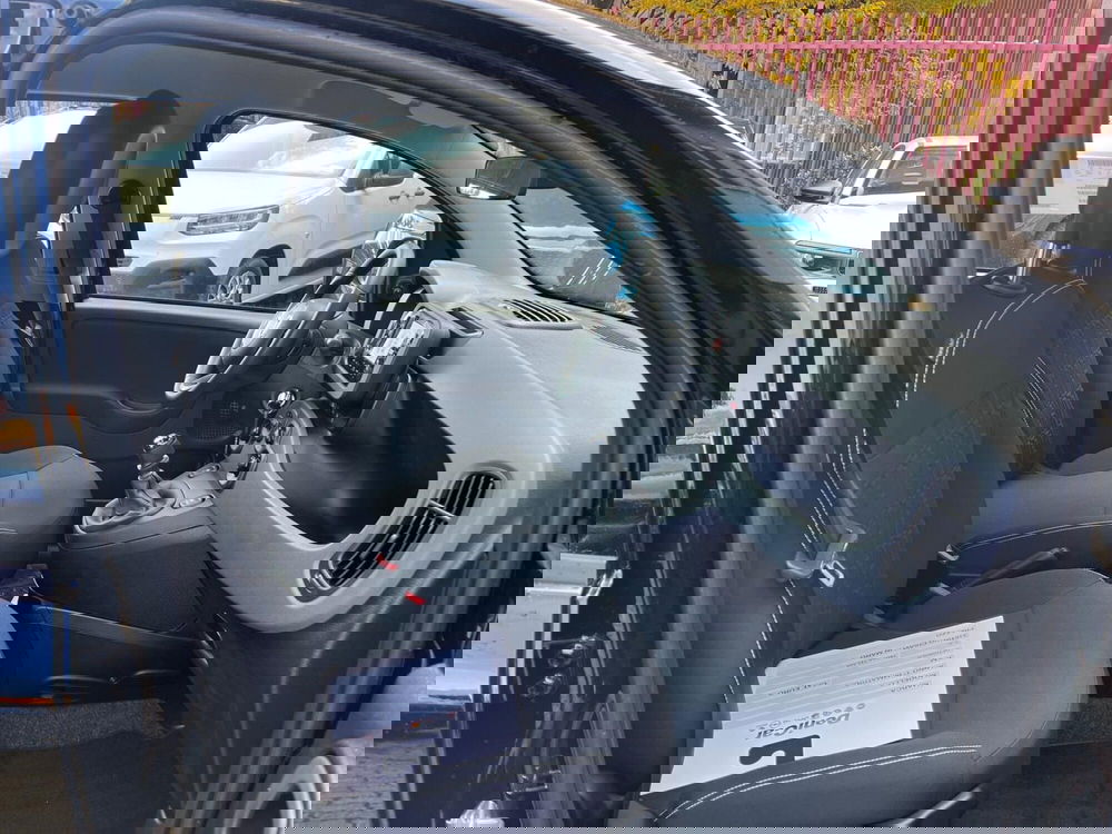 Fiat Panda Cross nuova a Milano (12)