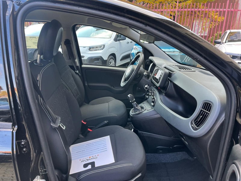 Fiat Panda Cross nuova a Milano (12)