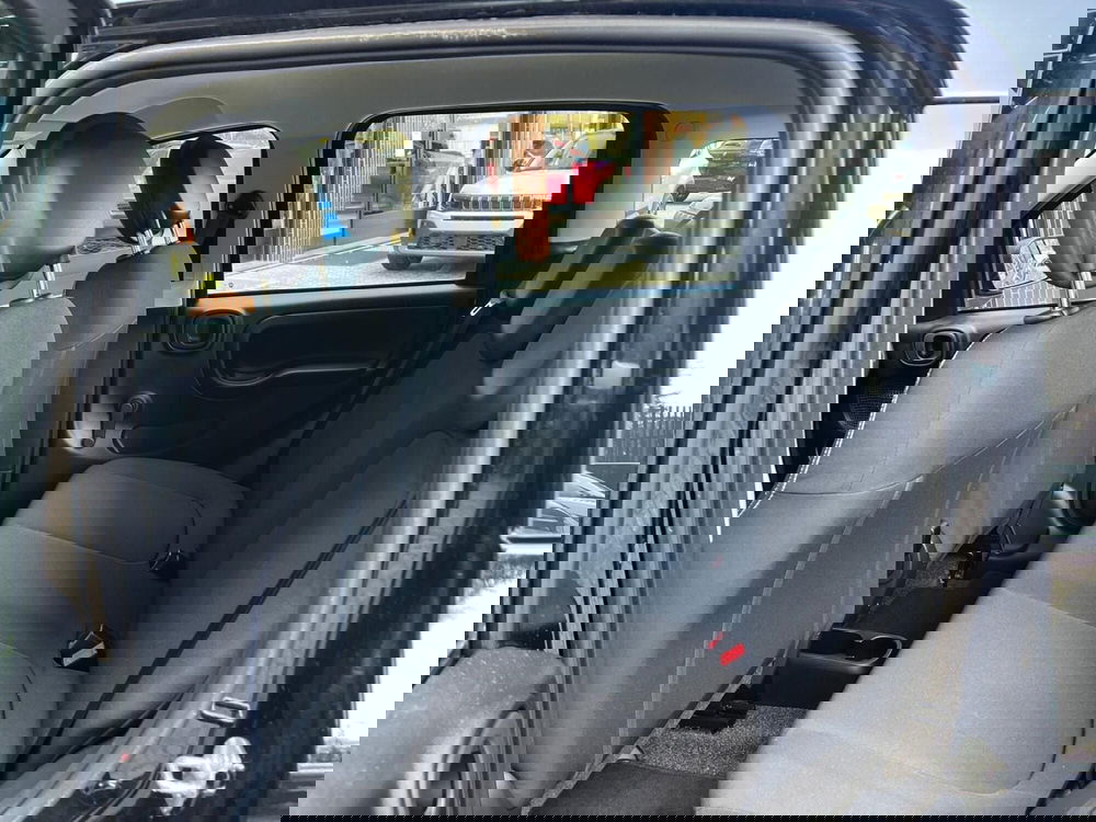 Fiat Panda Cross nuova a Milano (13)