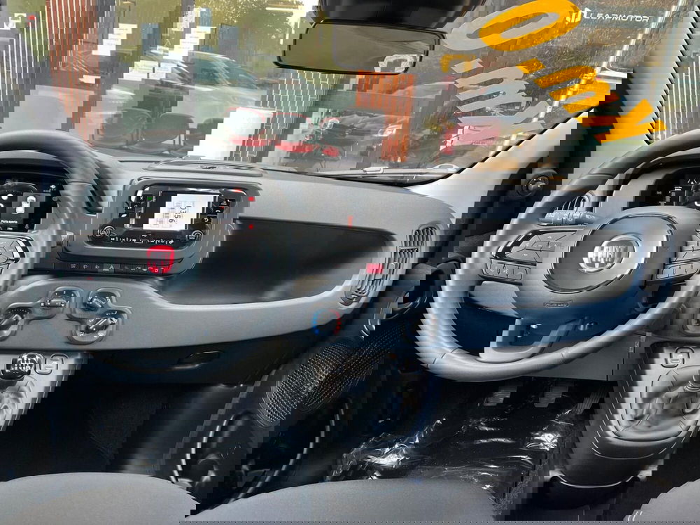 Fiat Panda Cross nuova a Milano (15)