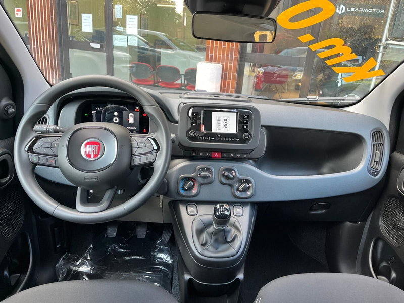 Fiat Panda Cross nuova a Milano (15)