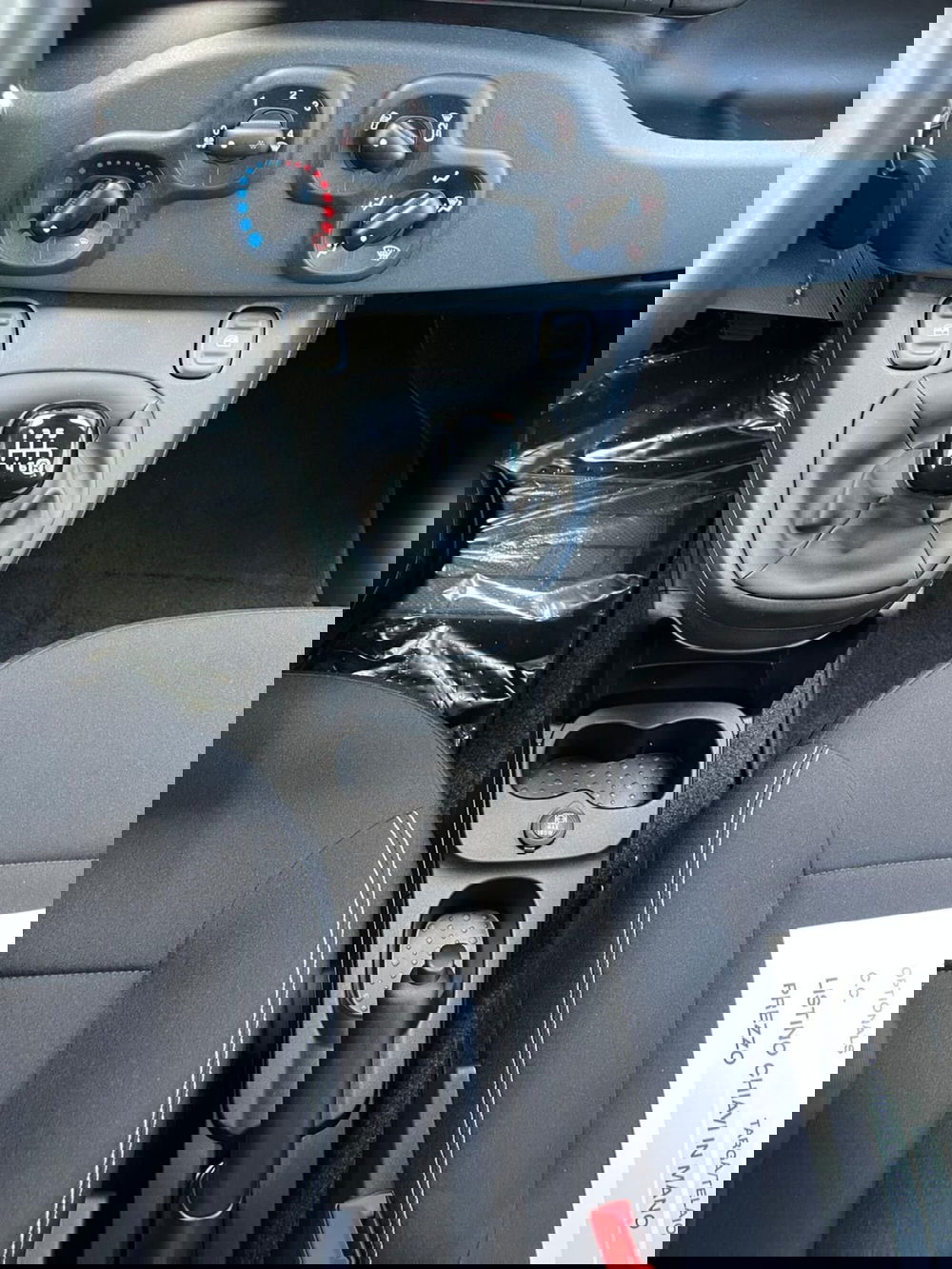 Fiat Panda Cross nuova a Milano (17)