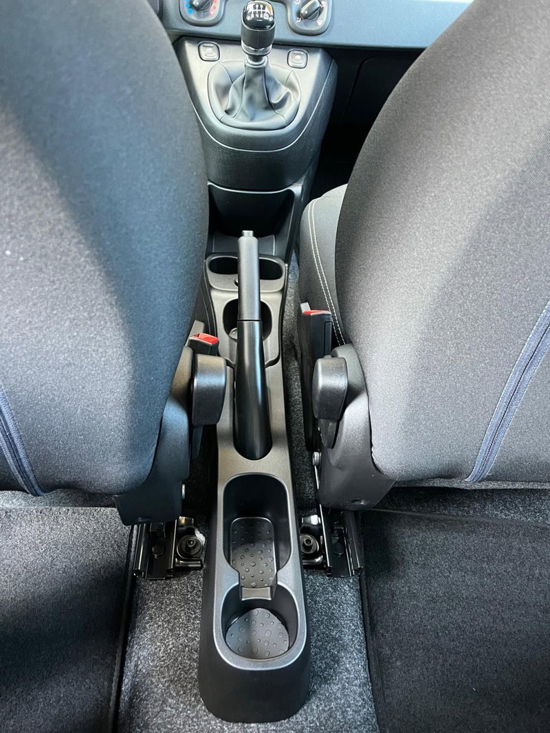 Fiat Panda Cross nuova a Milano (18)