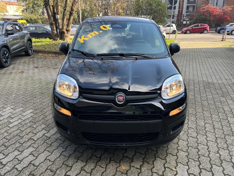 Fiat Panda Cross nuova a Milano (2)
