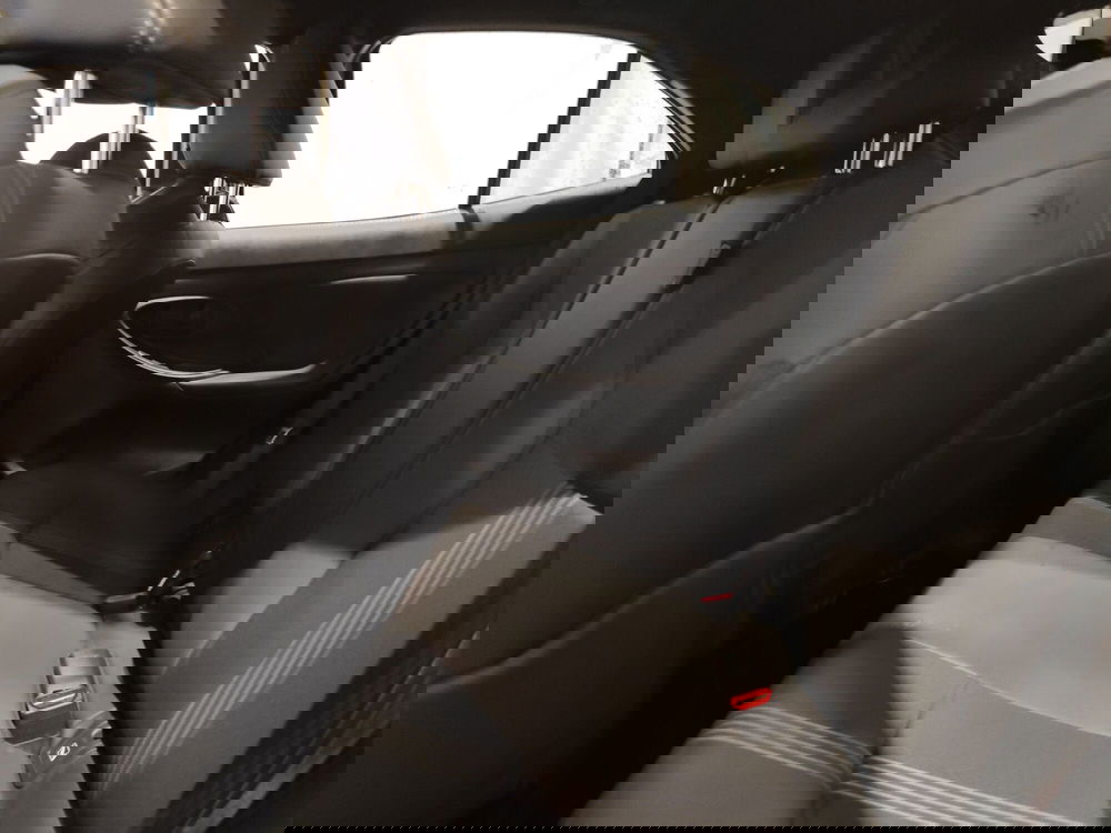 Toyota Yaris Cross usata a Frosinone (16)