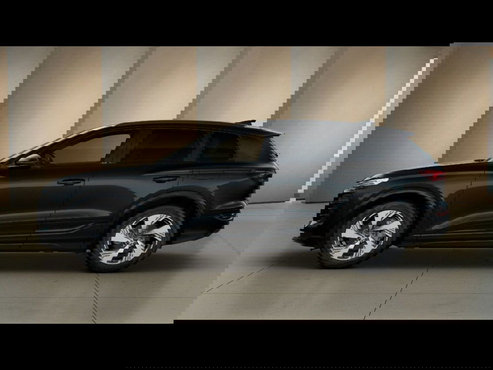 Audi Q6 nuova a Livorno (2)