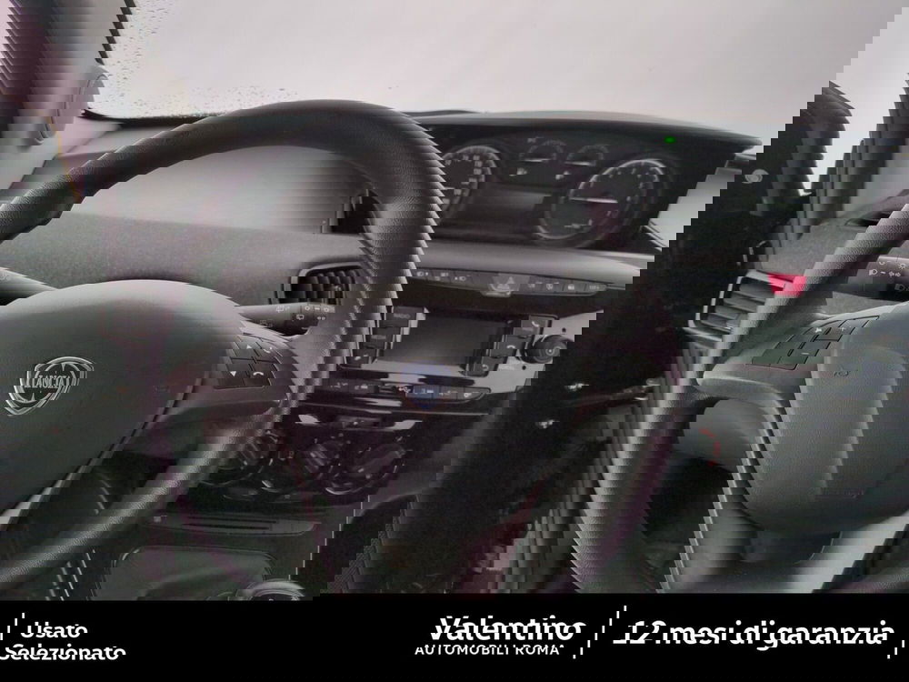 Lancia Ypsilon usata a Roma (13)