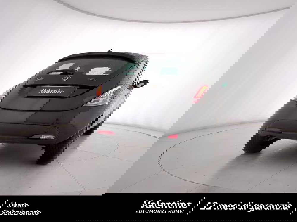 Lancia Ypsilon usata a Roma (3)