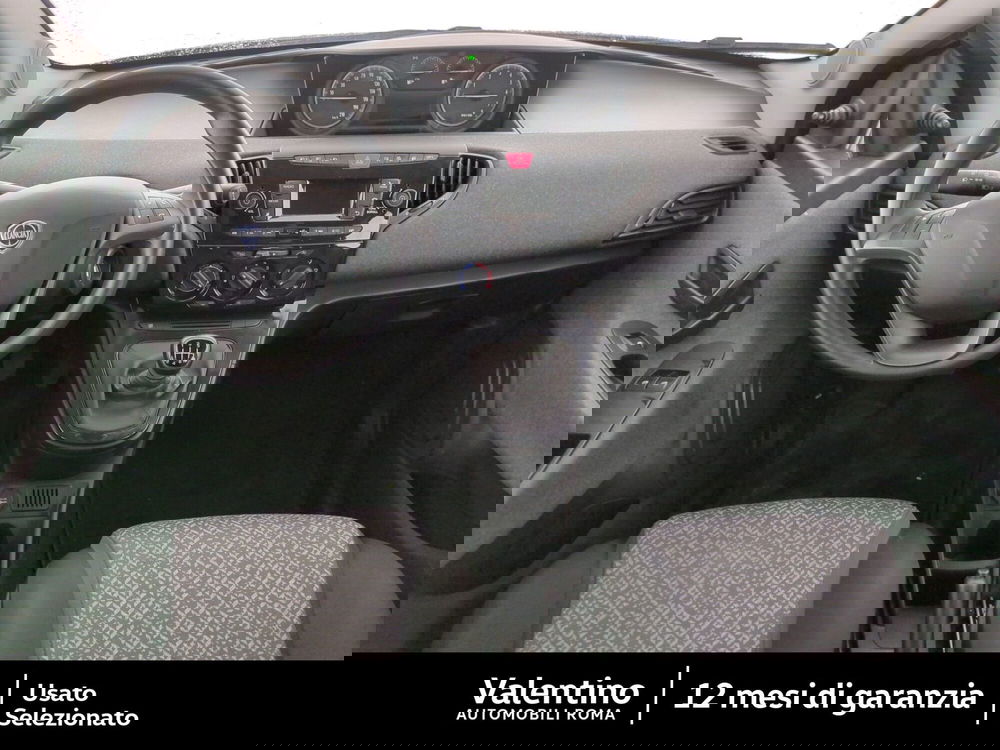 Lancia Ypsilon usata a Roma (7)