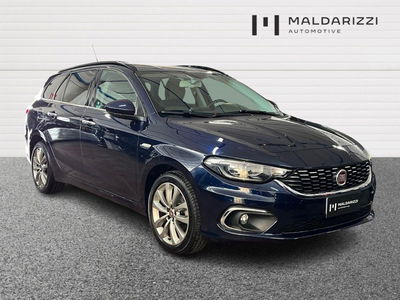Fiat Tipo Station Wagon Tipo 1.6 Mjt S&amp;S SW Lounge del 2017 usata a Bari