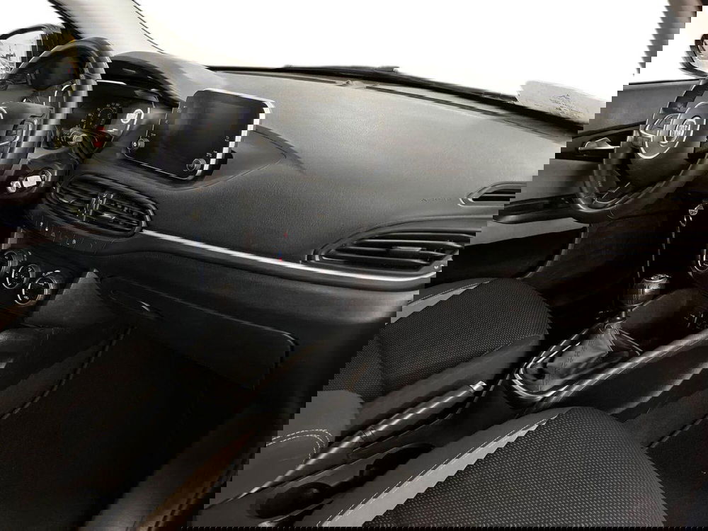 Fiat Tipo Station Wagon usata a Bari (9)