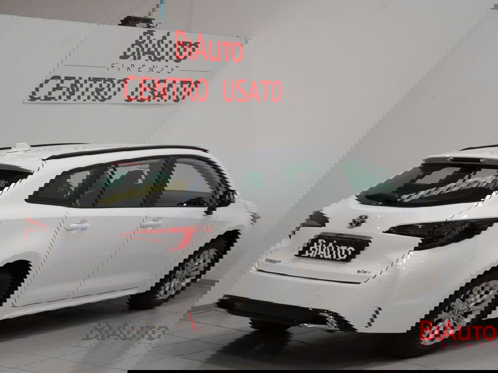 Toyota Corolla Touring Sports nuova a Firenze (2)