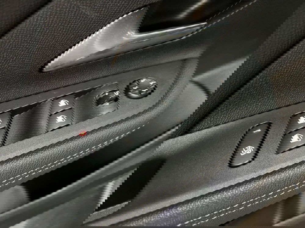 Opel Mokka usata a Bari (16)