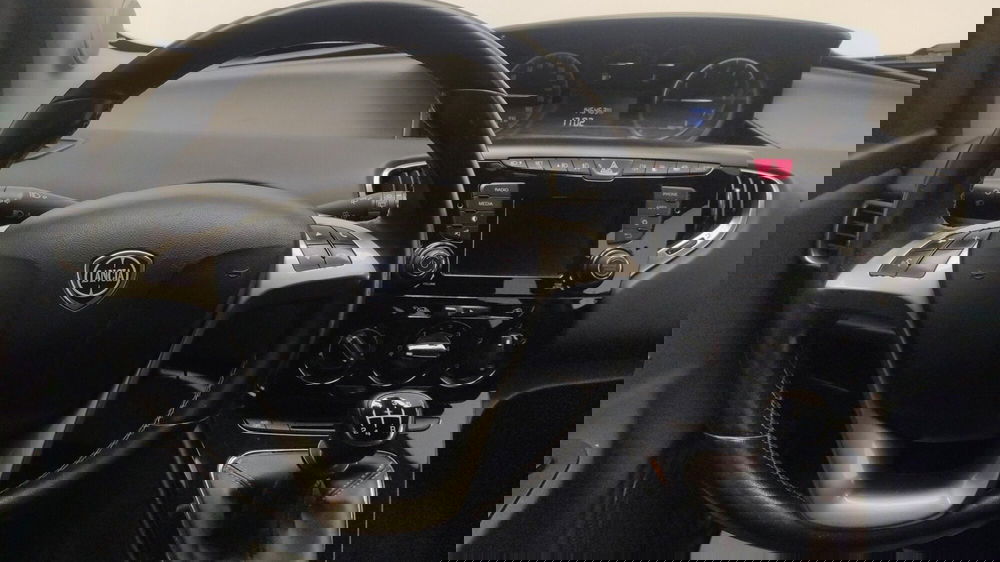 Lancia Ypsilon usata a Avellino (16)