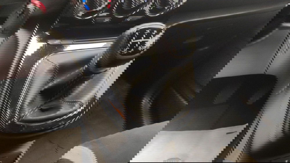 Lancia Ypsilon usata a Avellino (20)