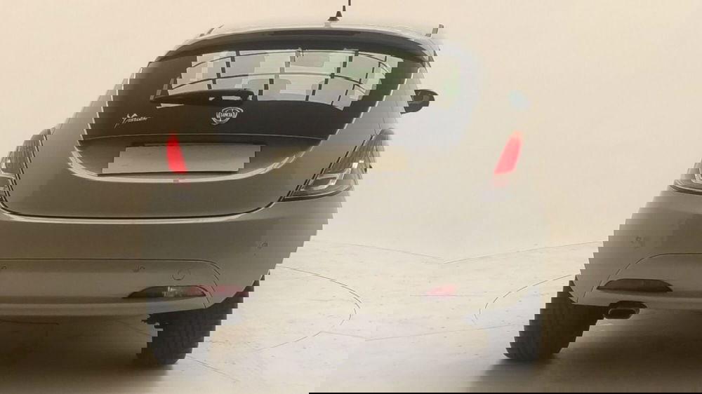 Lancia Ypsilon usata a Avellino (5)