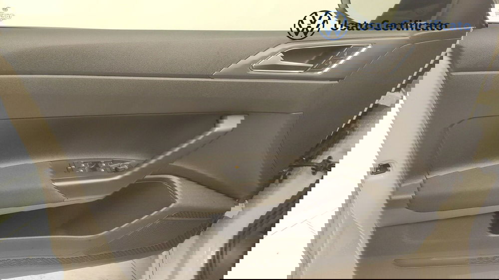 Volkswagen Taigo usata a Avellino (18)