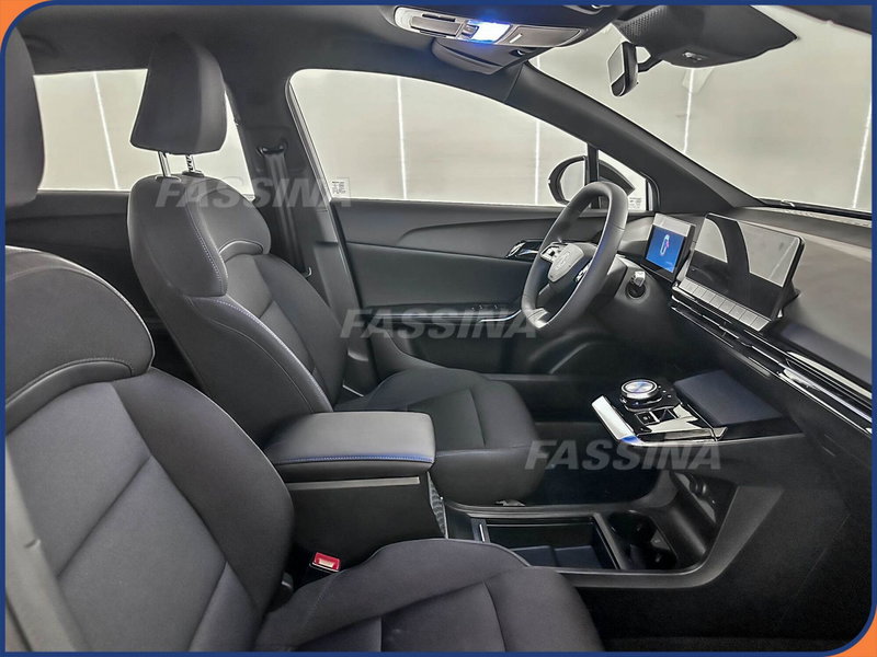 Mg MG4 usata a Milano (13)