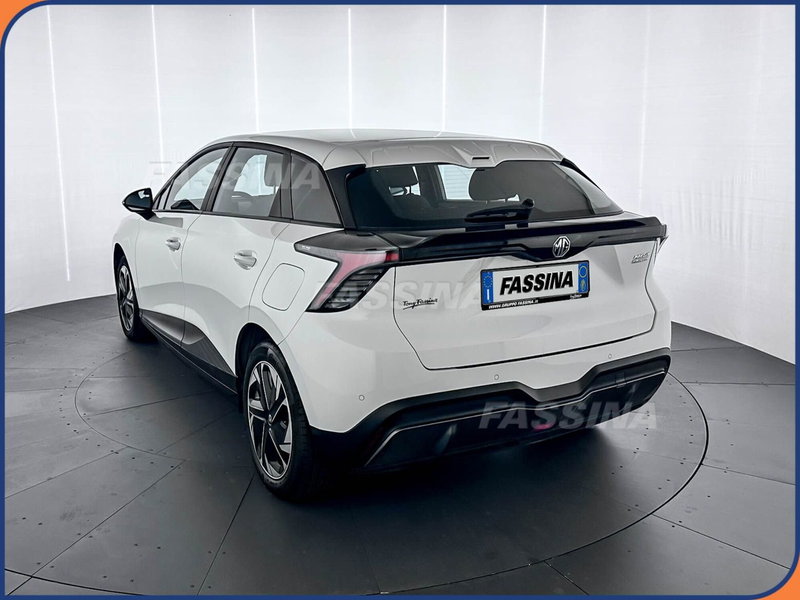 Mg MG4 usata a Milano (4)