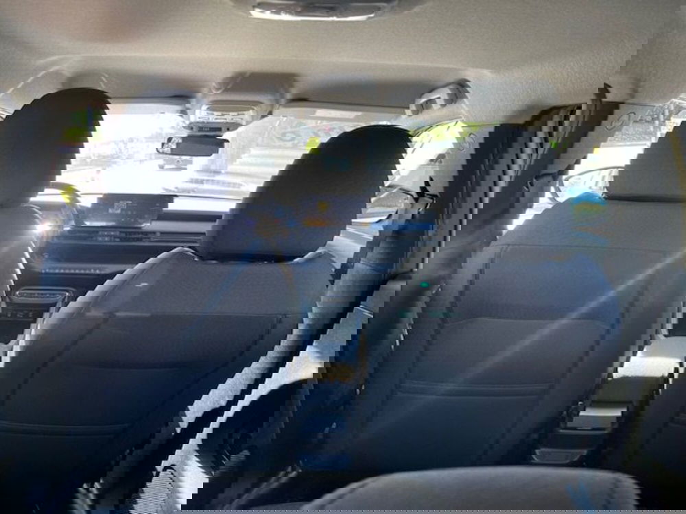 Jeep Avenger nuova a Brescia (14)