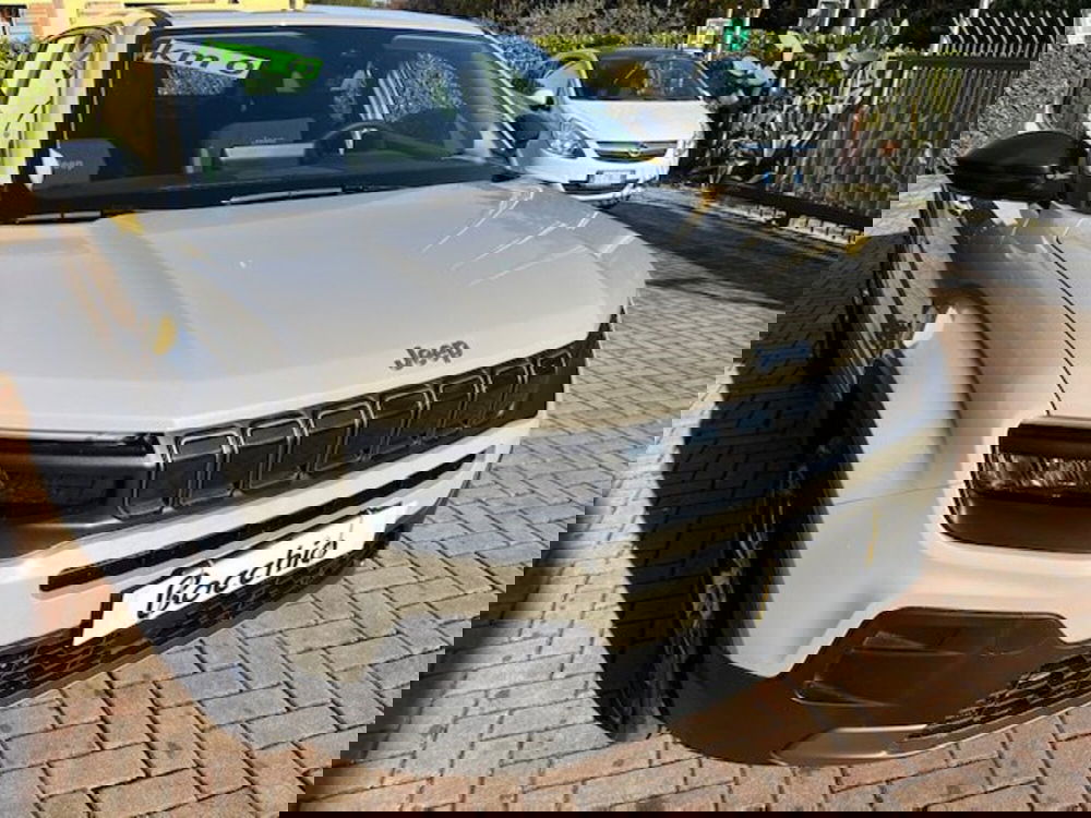 Jeep Avenger nuova a Brescia (4)