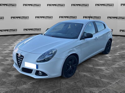 Alfa Romeo Giulietta 1.6 JTDm-2 Distinctive del 2015 usata a Piacenza