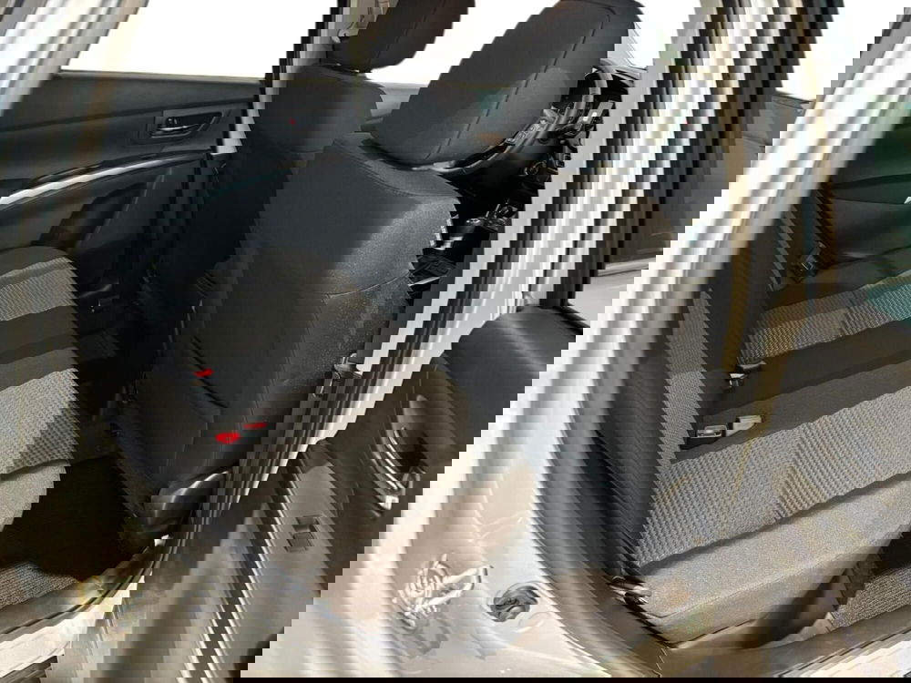 Suzuki S-Cross nuova a Milano (8)