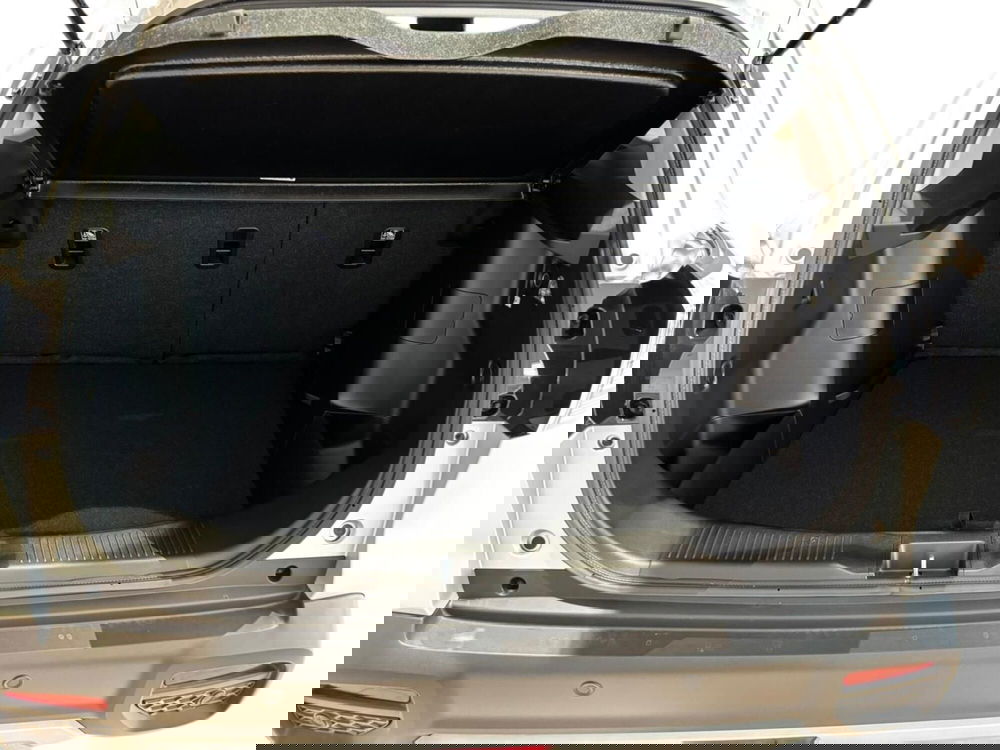 Suzuki S-Cross nuova a Milano (9)