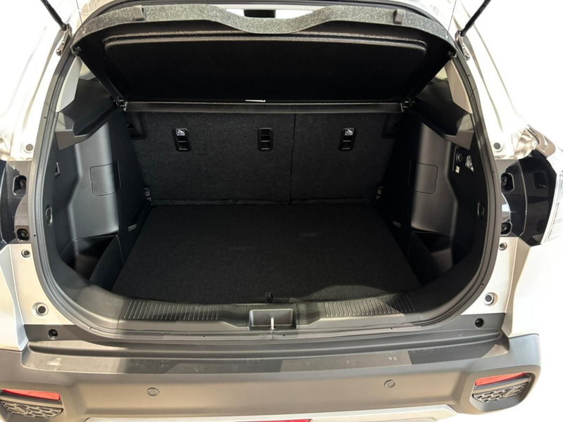 Suzuki S-Cross nuova a Milano (9)