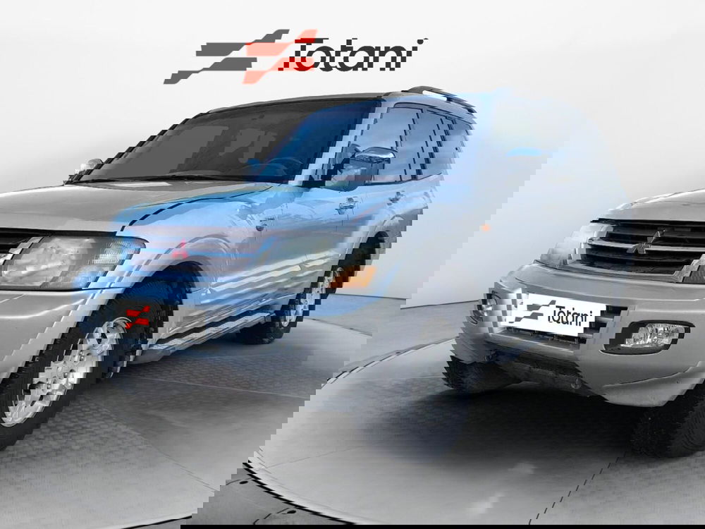 Mitsubishi Pajero usata a L'Aquila