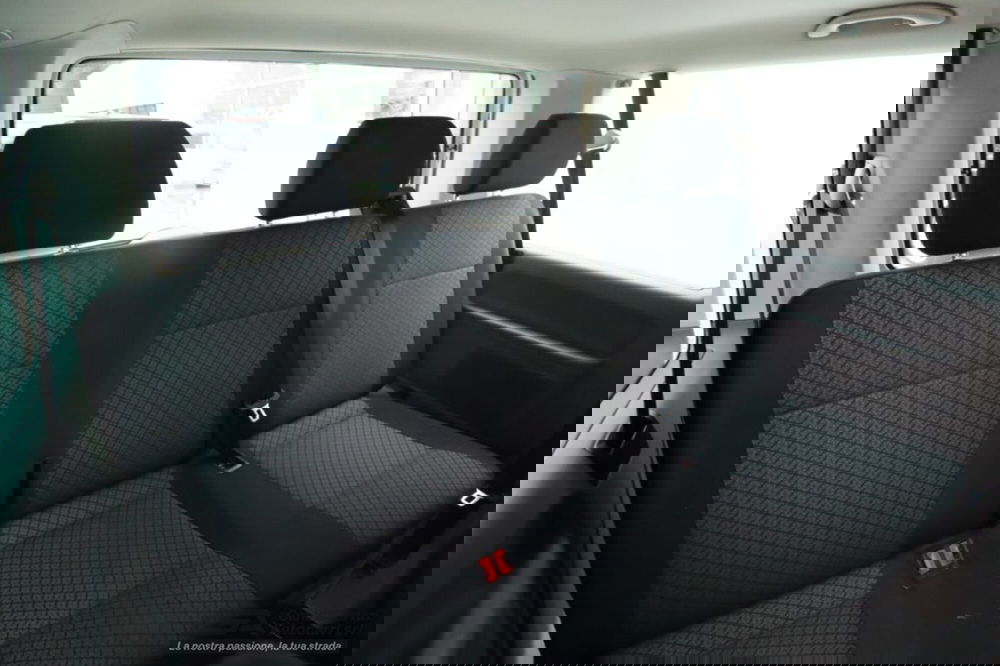 Volkswagen Veicoli Commerciali Caravelle usata a Bologna (7)