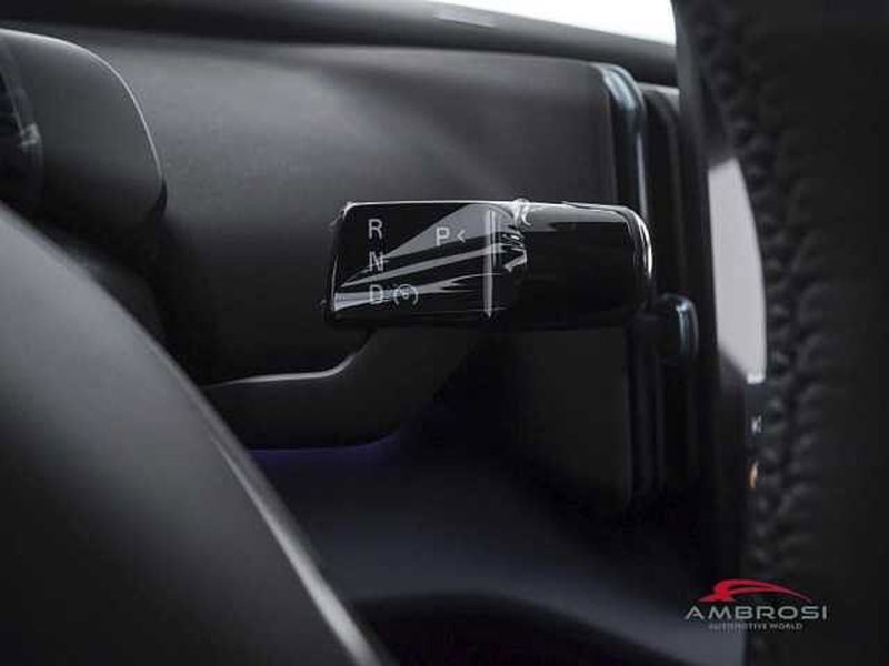 Volvo EX30 Cross Country nuova a Perugia (18)