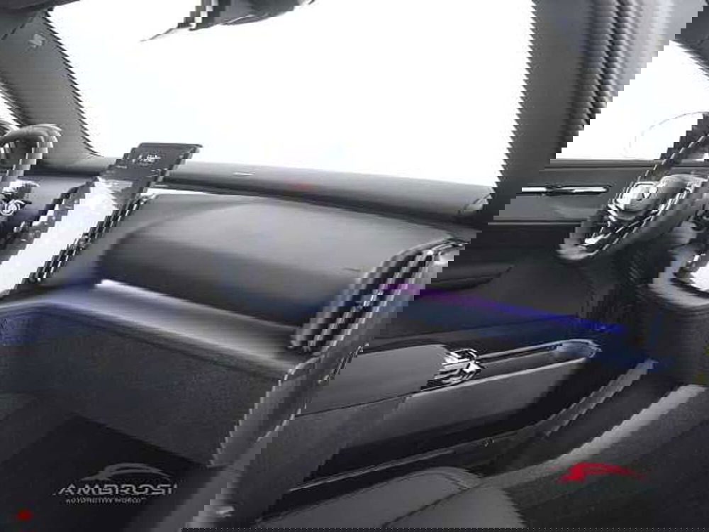 Volvo EX30 Cross Country nuova a Viterbo (12)