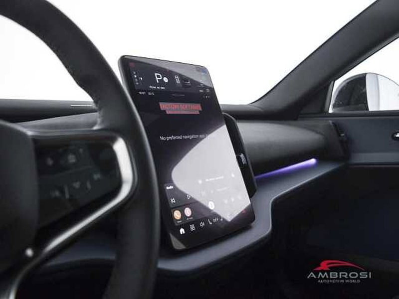 Volvo EX30 Cross Country nuova a Viterbo (19)