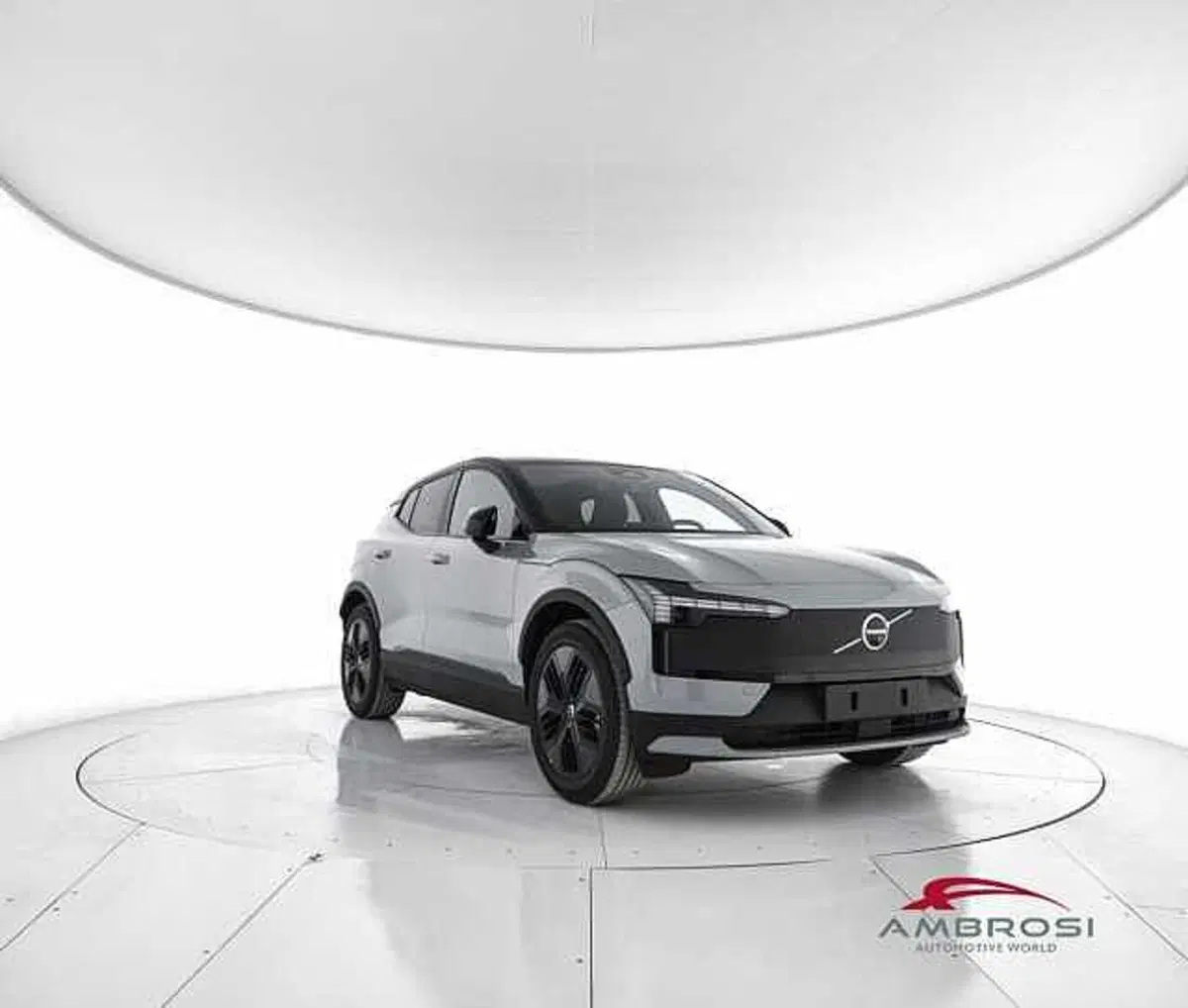 Volvo EX30 Cross Country nuova a Viterbo (2)