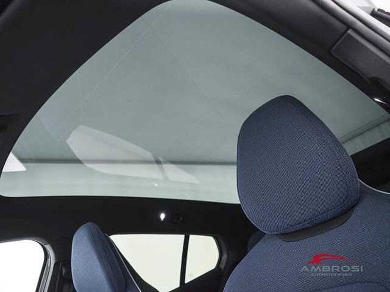 Volvo EX30 Cross Country nuova a Viterbo (20)
