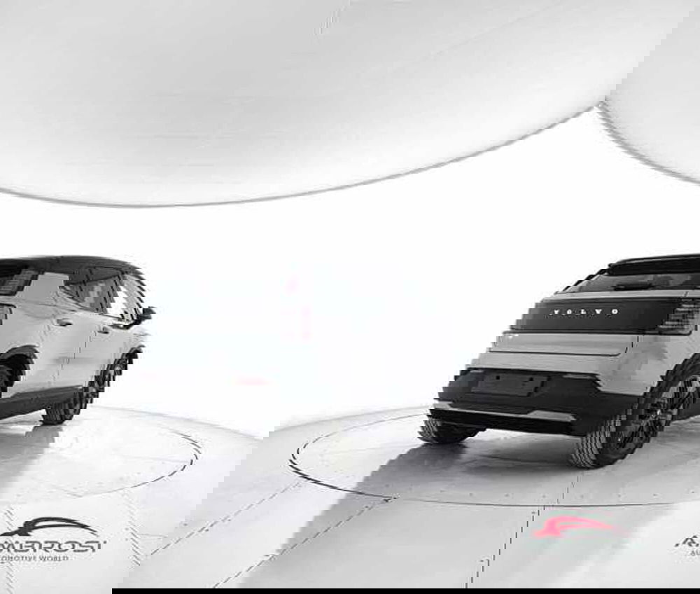 Volvo EX30 Cross Country nuova a Viterbo (3)