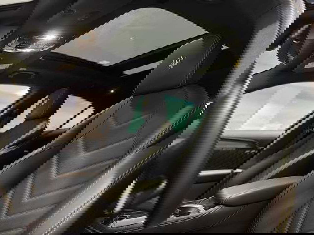 Maserati Grecale usata a Genova (12)