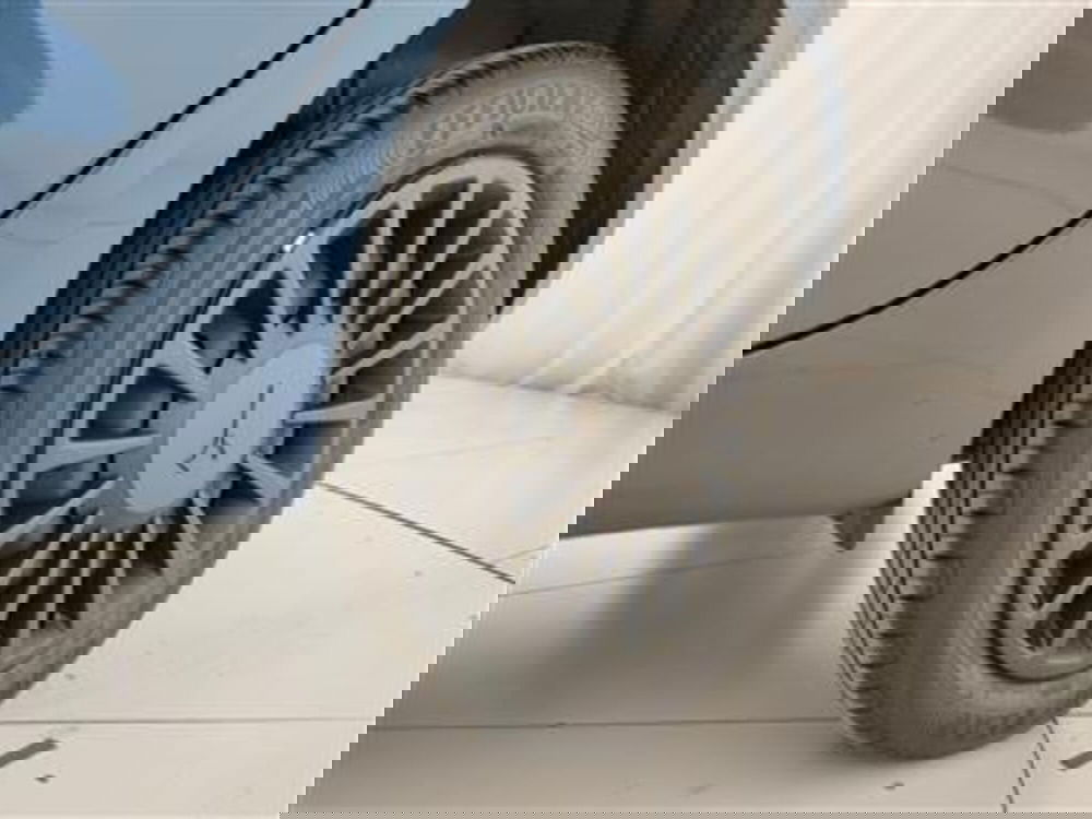 Lancia Ypsilon usata a Bari (12)